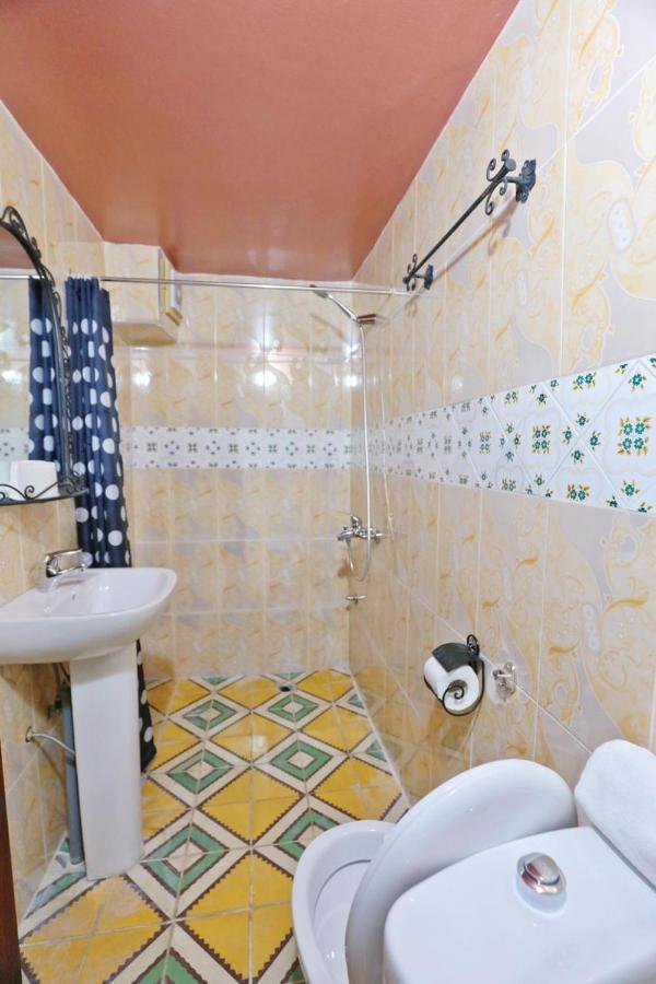 Aymane Rooftop Budget Panoramic Hotel Chefchaouen Buitenkant foto